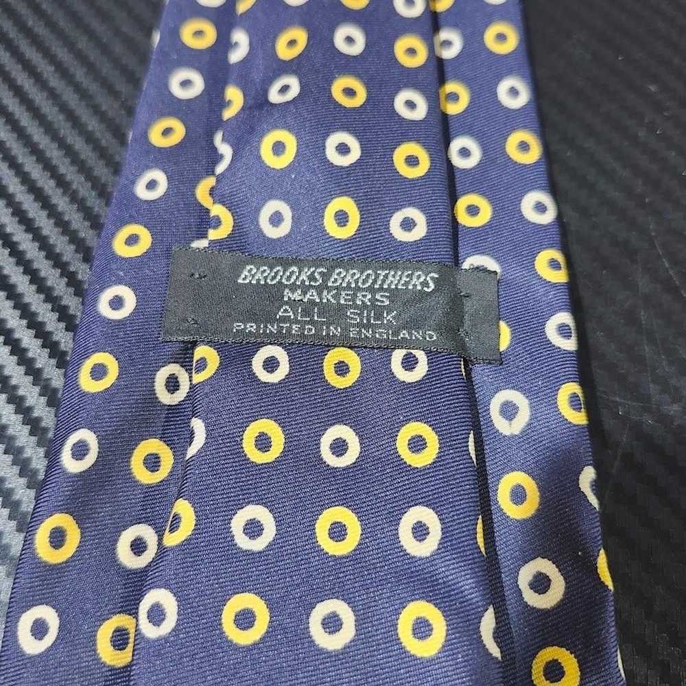 Vintage Brooks Brothers Navy Blue Geometric Dot 100% Silk Tie Printed in England - Picture 4 of 5